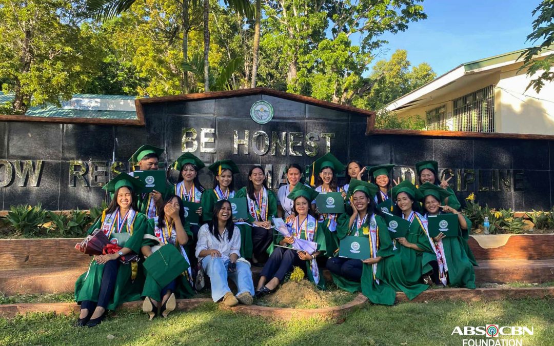 Redefining Scholarship: How the Gloria R. Dy Sun Foundation Helped Young Futures Take Flight